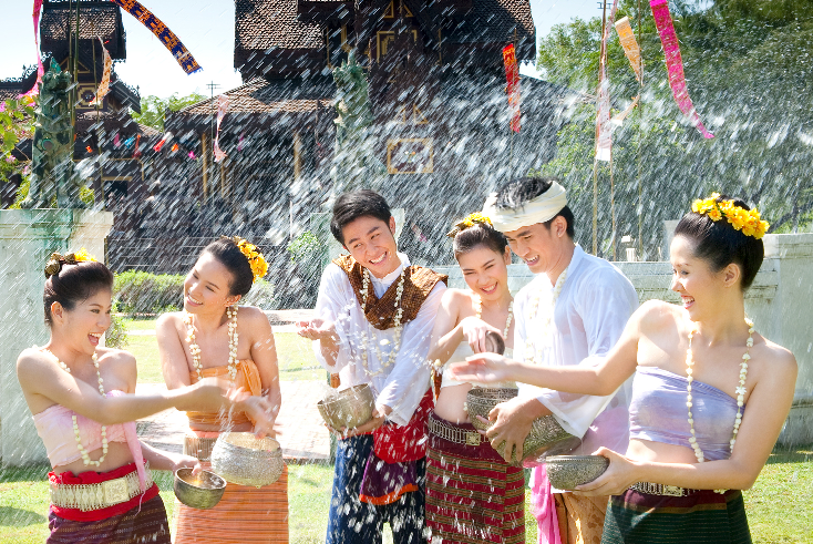Rủ nhau khám phá Lễ hội té nước Songkran Thái Lan